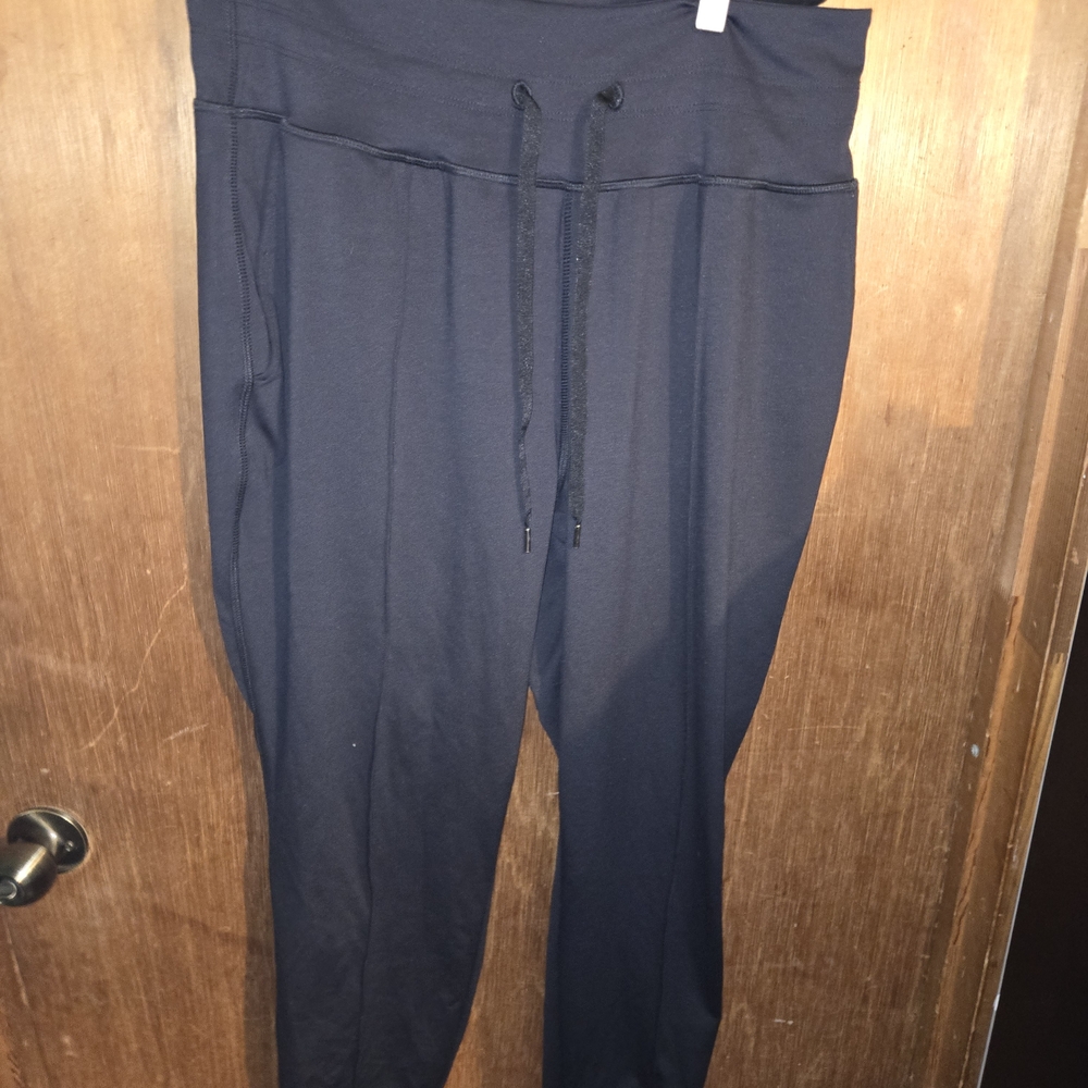 Black Women's Size Large Jogger